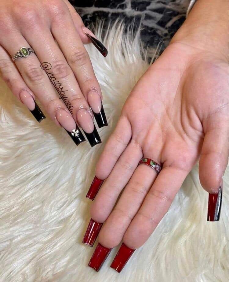 62 Long square Double View nails with nude enamel on the base and black on the edge with the back of the nails in a dark red tone