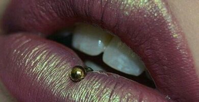 452 Piercings en los Labios Tipo labret con pieza de aro con dos esferas metalicas en las puntas