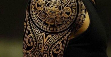 TATUAJES EN EL HOMBRO PARA HOMBRES Maori tatu en el hombro 1