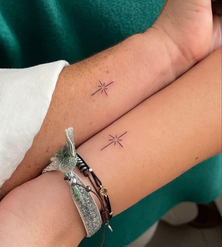 3 Originales tatuajes de mejores amigas estrella en antebrazos