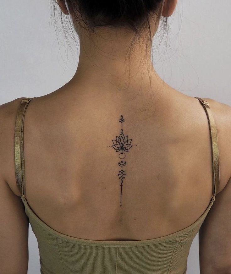 Femenino Tatuajes en la Espalda Aestethics Unalomen con flor de loto pequeño