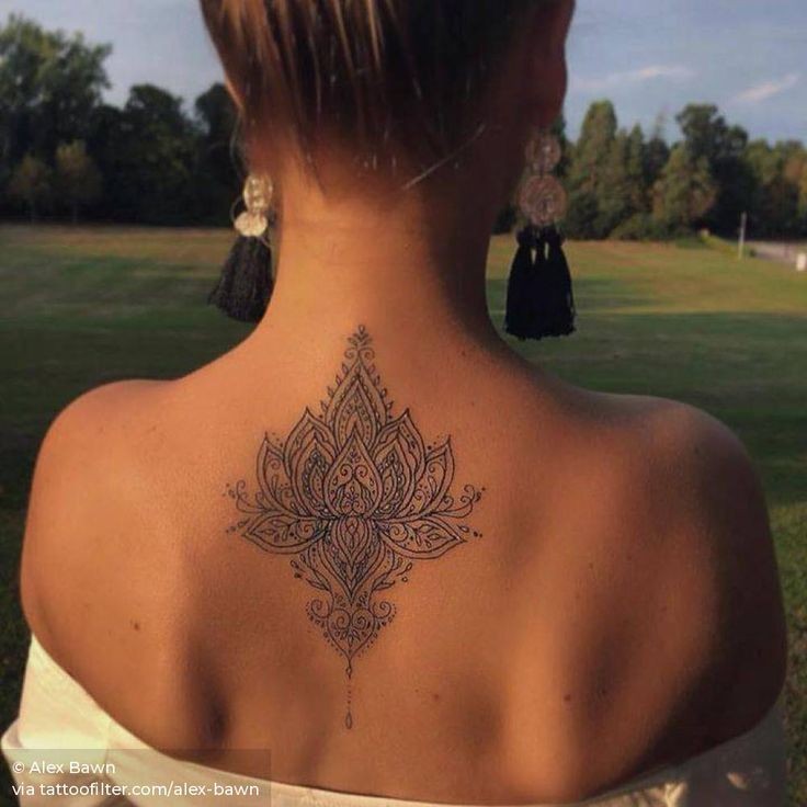 Femenino Tatuajes en la Espalda Flor de loto delicado trazo