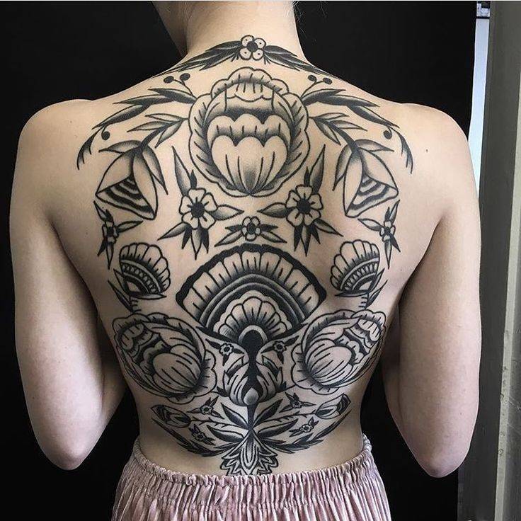 Femenino Tatuajes en la Espalda Trabajo Artistico completo simetrico de flores y hojas