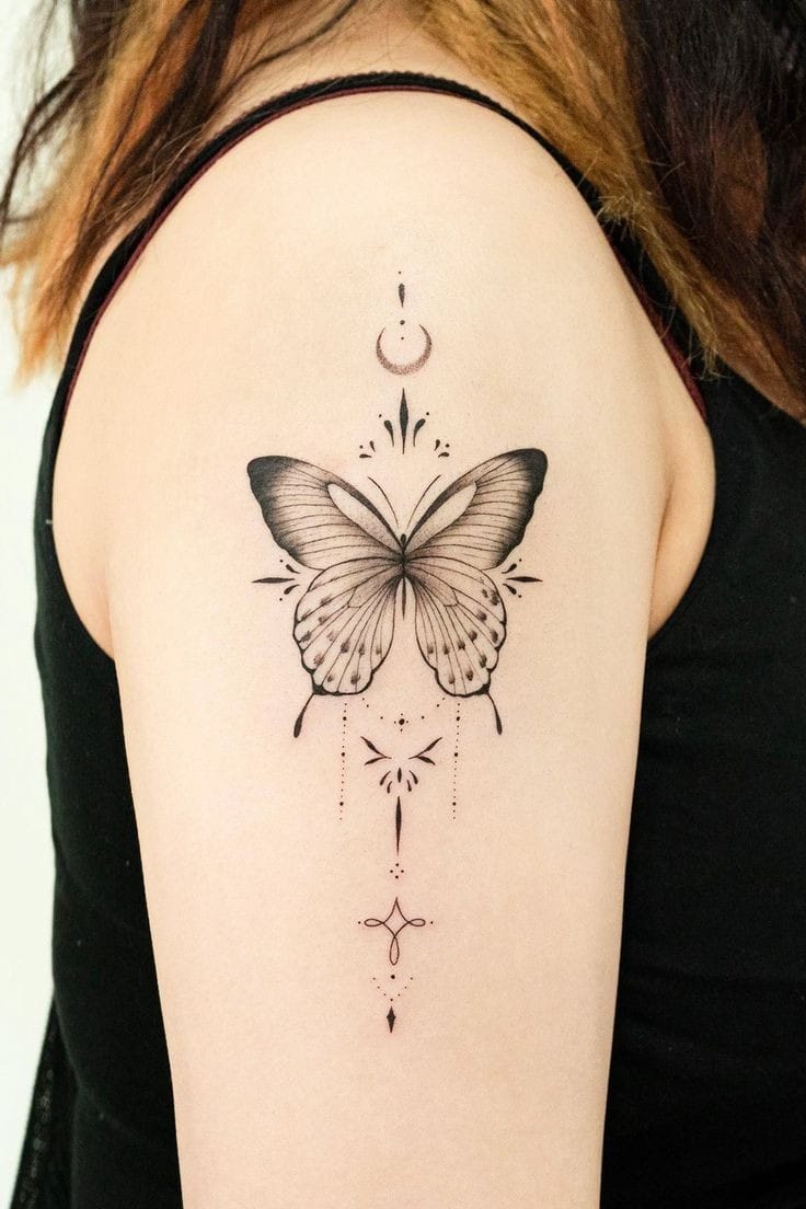 28 Tatuajes lindos y delicados para mujer rosa negra luna en brazo 28 Tatuajes lindos y delicados para mujer rosa negra luna en brazo