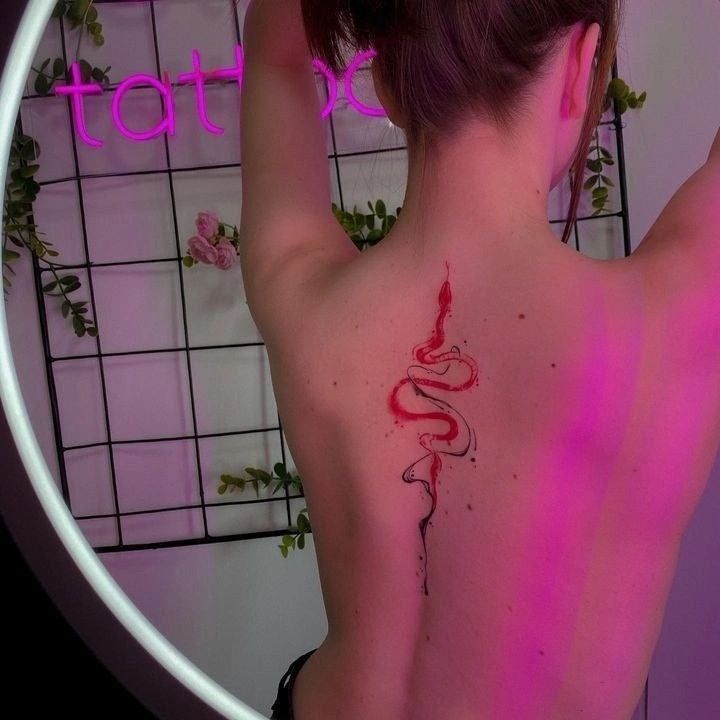 427 Tatuajes en la espalda pinterest delicada serpiente roja 427 Tatuajes en la espalda pinterest delicada serpiente roja