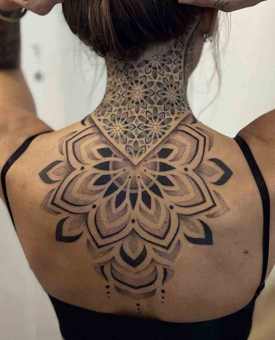 491 Tatuajes en la espalda pinterest flor de loto grande arriba puntillismo junto con cuello completo 491 Tatuajes en la espalda pinterest flor de loto grande arriba puntillismo junto con cuello completo