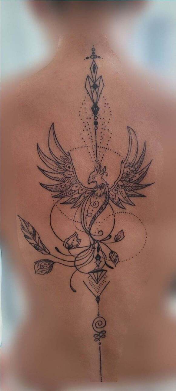 647 Tatuajes en la espalda pinterest ave fenix con flores y geometrico 647 Tatuajes en la espalda pinterest ave fenix con flores y geometrico