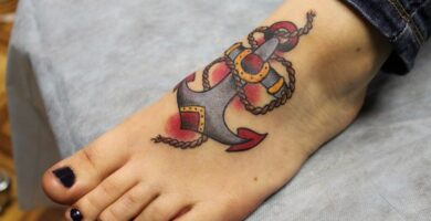 El valor del tatuaje de ancla + historia y fotos de tatuajes