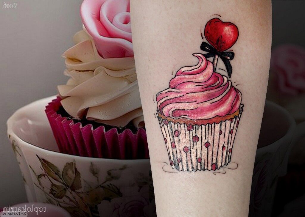 boceto de cupcake femenino
