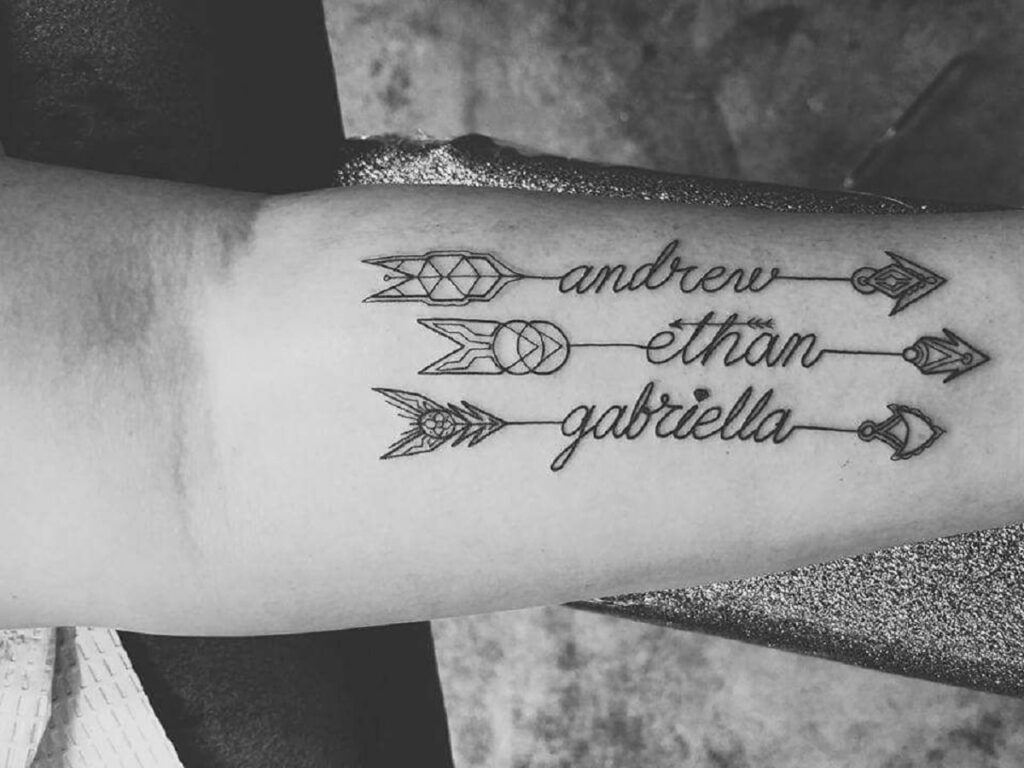 Andrew Athan Gariella Tatuajes de Nombres