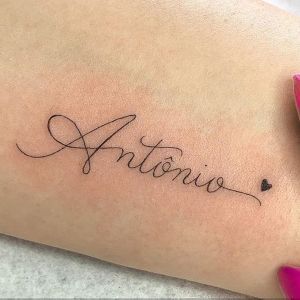 Tatouages de nom Antonio