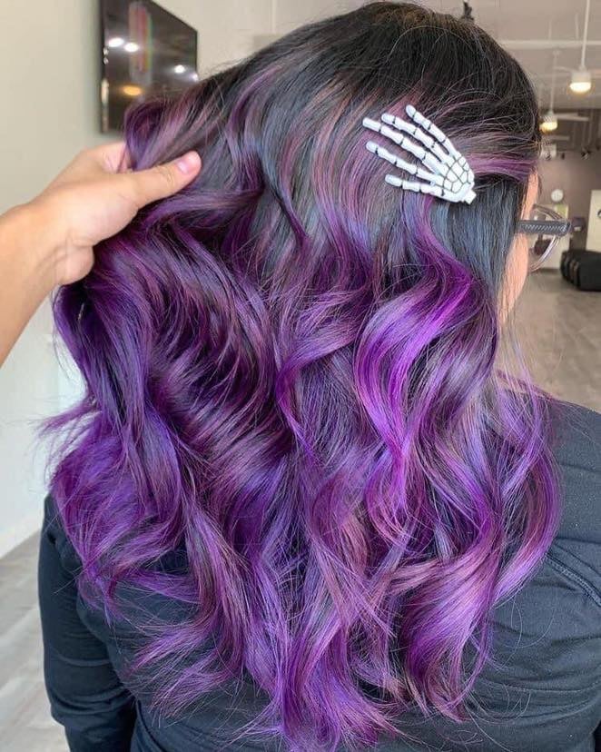 Cheveux violets Différentes nuances 1