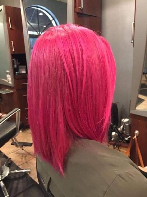 Idées de couleur pour les cheveux courts Deep Red Pink