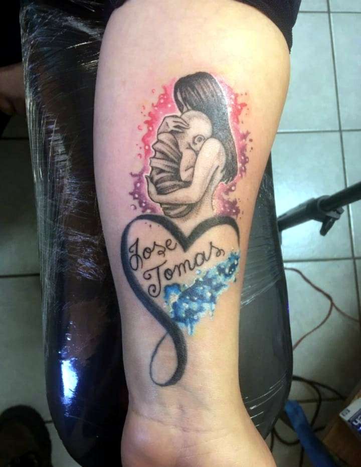 Jose Tomas Tatuaggi Veri tatuaggi con nomi di bambini