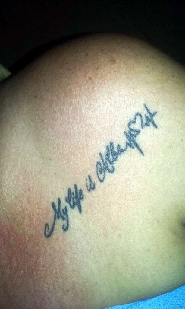 My Life is Alba Tattoos Echte Tattoos mit Namen von Kindern