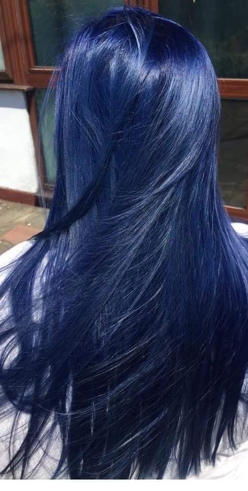 Para amantes de cabelos azuis claros e brilhantes
