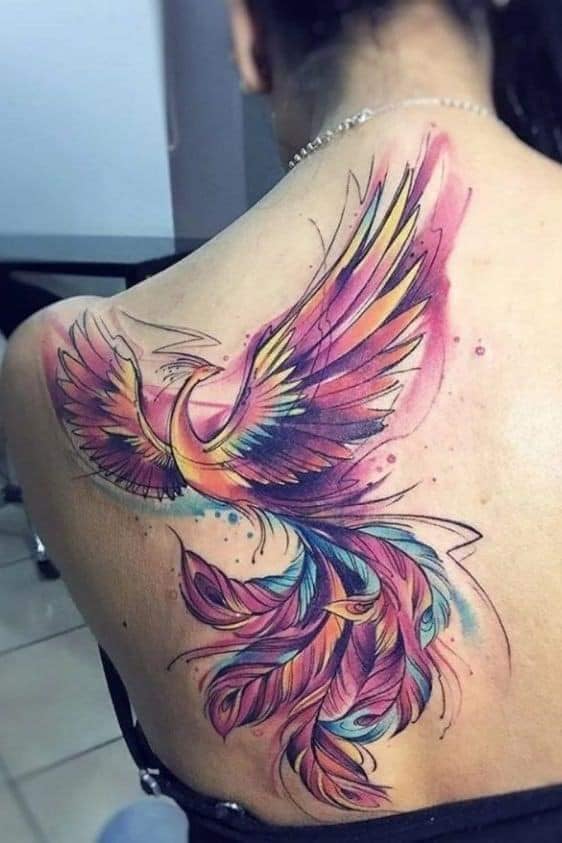 Tatuaje de Ave Fenix Media Espalda completa mujer color