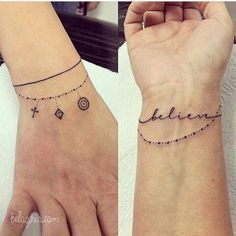Tattoo von Armbändern oder Armbandketten in Paaren mit dem Wort Believe Believe
