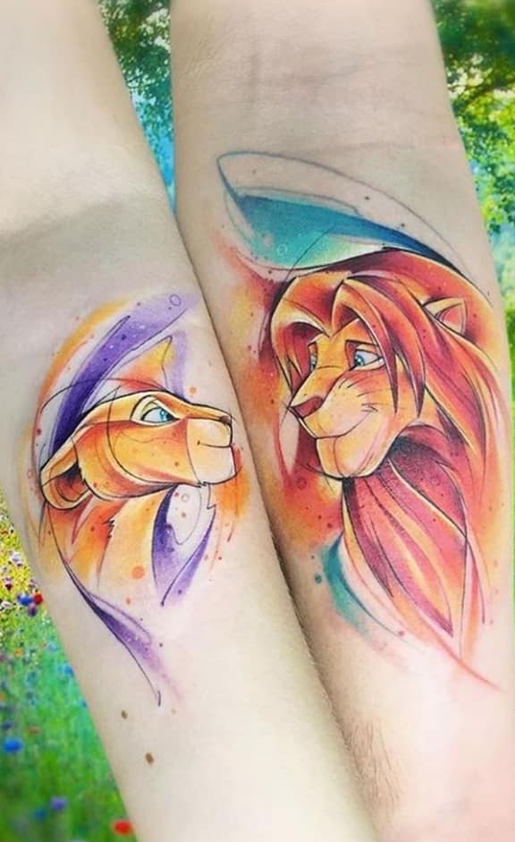 Tatuagens de leão e leoa em aquarela rei leão 163