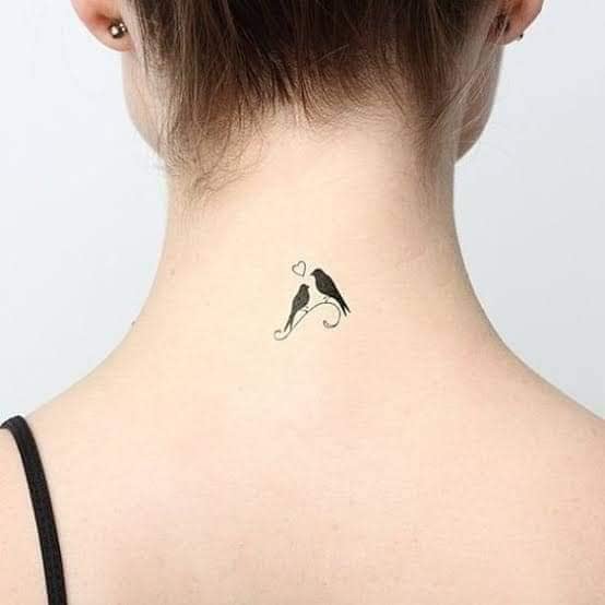 Tatuajes de Aves Pajaros en cuello para parejas de aves