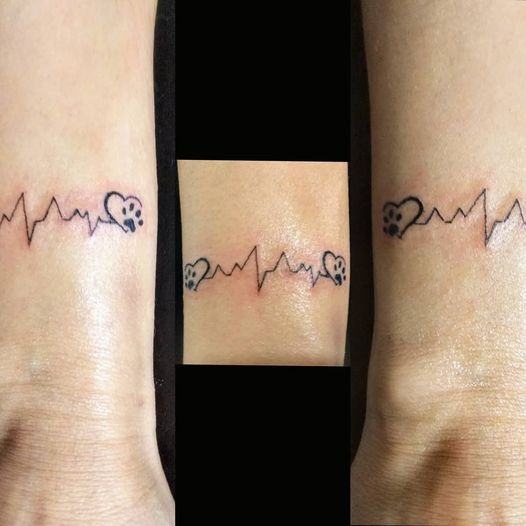 Elektrokardiogramm-Tattoos mit Haustierpfote und Herz