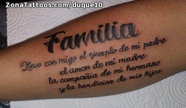 Phrase de tatouages familiaux Je porte avec moi l'exemple de mon père, l'amour de ma mère, la compagnie de mon frère et la bénédiction de mes enfants