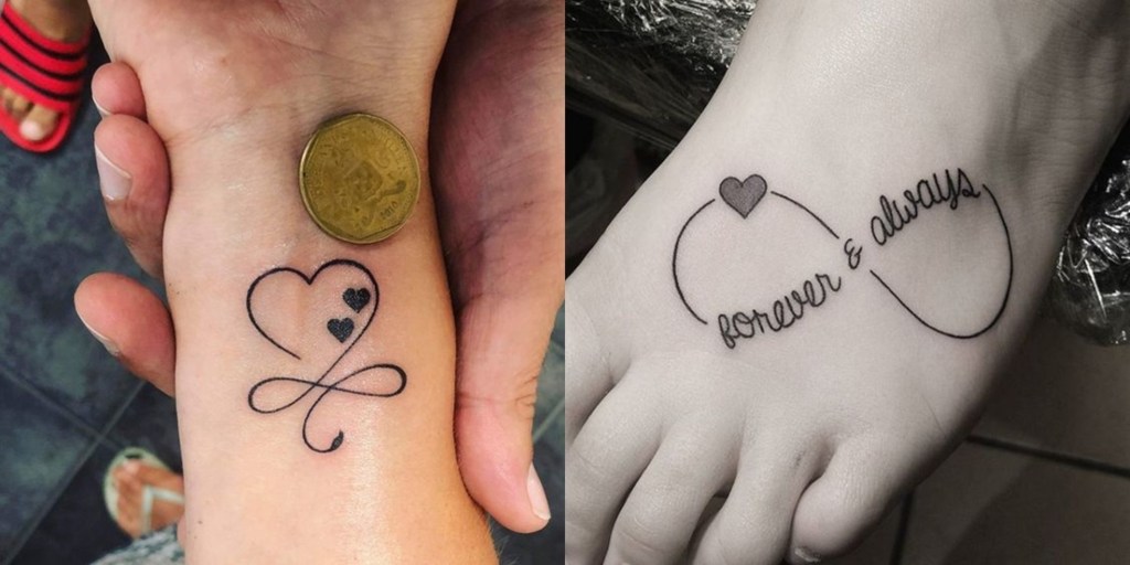 Pequenas tatuagens do Infinito no pulso com corações pretos e outra com a inscrição Forever and Always Always Forever
