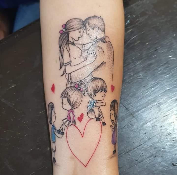 Tattoos of Mothers to Children Couple and Children Square