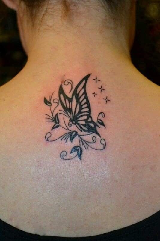Tatuajes de Mariposas Contorno negro