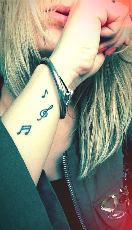 Musik-Tattoos, Musiknoten am Handgelenk