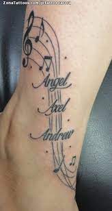 Tatouages de pentagramme de musique avec des noms Angel Axel Andrew