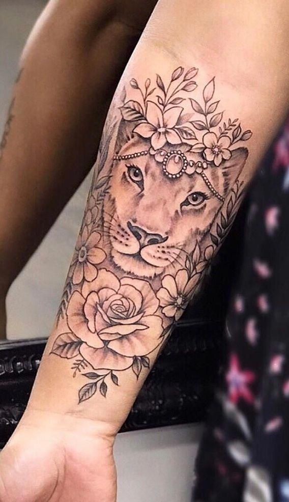 Tatuagens de antebraço para amigos manga com leão