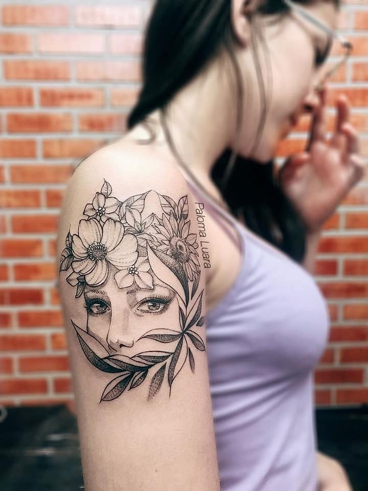 Tatuajes en Brazo Mujer Realista Flores Rostro de Mujer y Ramas