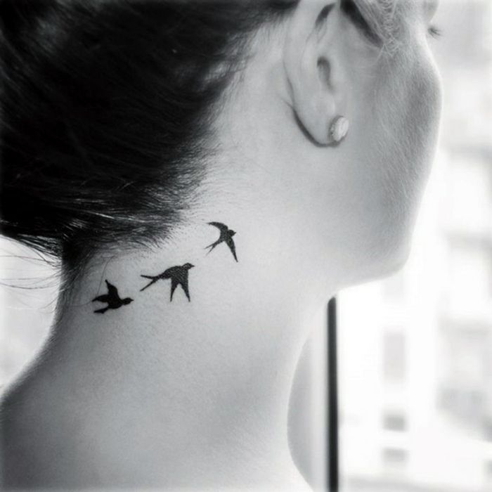 Tatuajes en la Nuca Cuello tras gaviotas volando