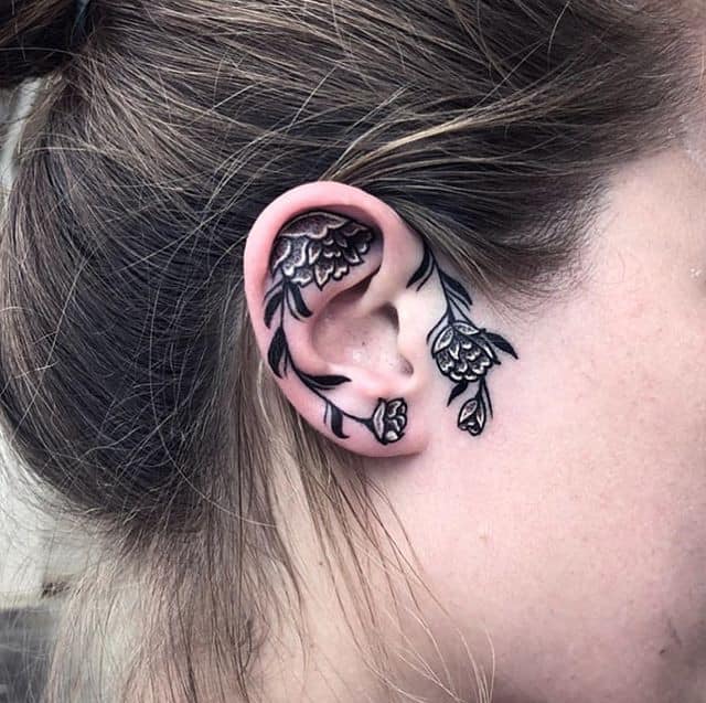 Tatuajes en los Oidos Orejas rosa dentro y fuera