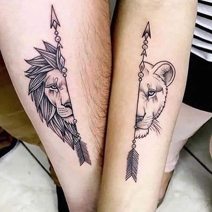 Tatuajes para Parejas Medio leon y Media leona con Flecha