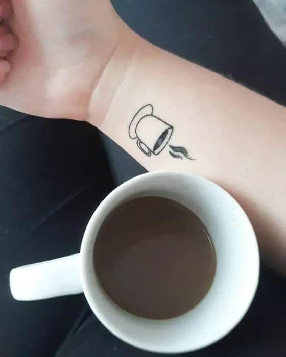 Tatuajes para los Amantes del Cafe Taza pequena en muneca Tatuajes para los Amantes del Cafe Taza pequena en muneca