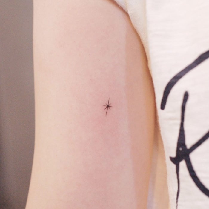 Tatuajes super pequenos para mujeres pequena estrella