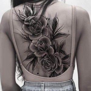 tatuaje espalda completa mujer grandes flores