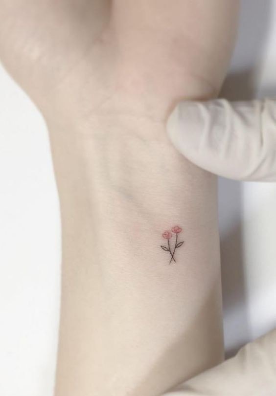 tatuajes minimalistas flores entrelazadas